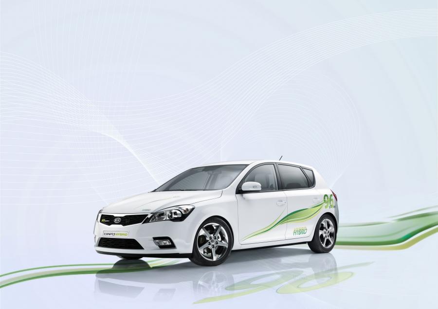  Kia cee&rsquo;d Hybrid 2010 года  (фото 8 из 33)